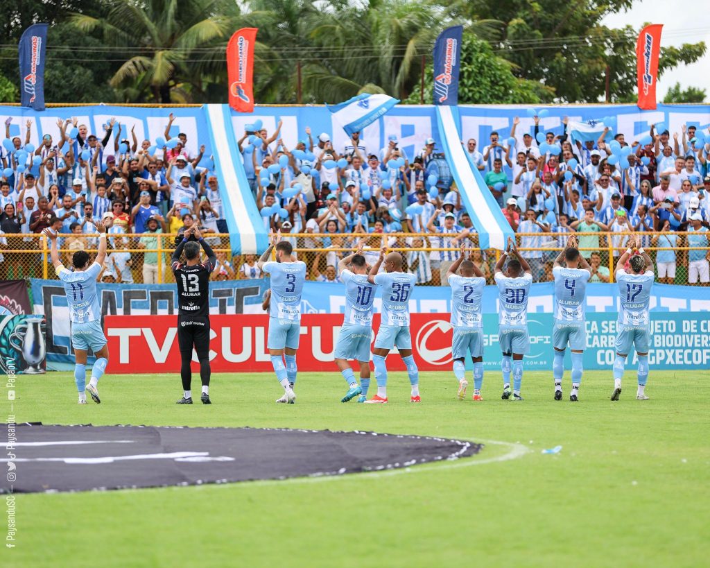 Jogadores do Lobo exaltam torcida – Crédito: Jorge Luís Totti/Paysandu Jogadores do Lobo exaltam torcida - Crédito: Jorge Luís Totti/Paysandu
