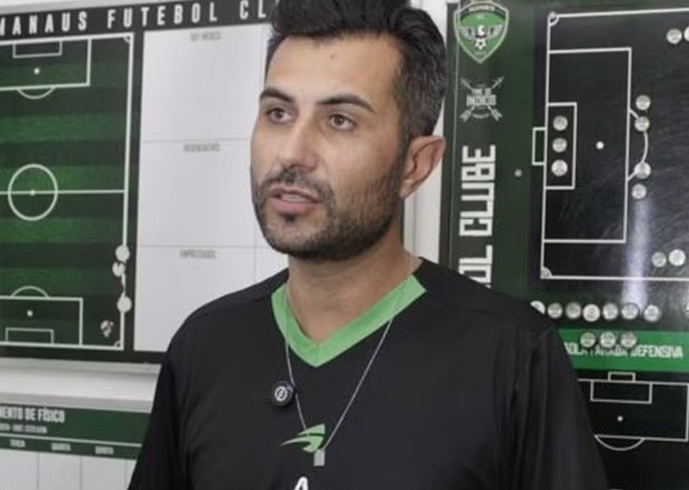 Júlio Cesar Nunes, técnico do Gavião – Crédito: Reprodução/Manaus FC Júlio Cesar Nunes, técnico do Gavião - Crédito: Reprodução/Manaus FC