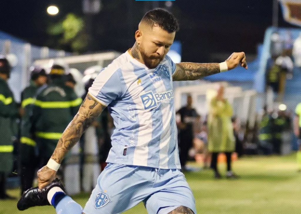 Rossi tentou algumas oportunidades de gol para o Papão – Crédito: Reprodução/Redes sociais do clube Rossi tentou algumas oportunidades de gol para o Papão - Crédito: Reprodução/Redes sociais do clube
