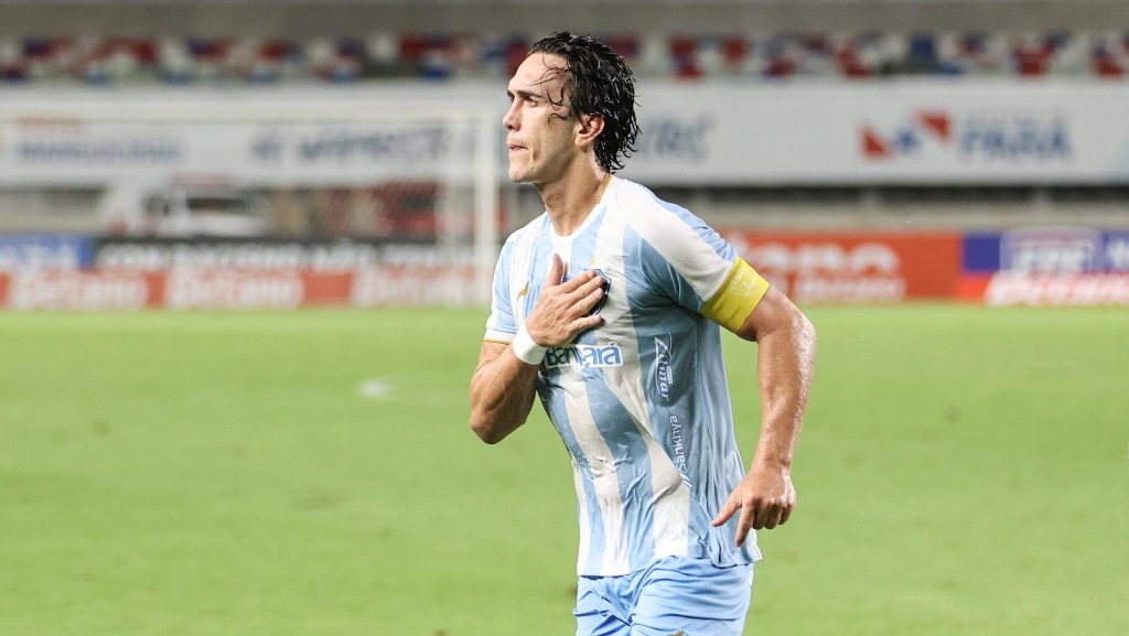 Atacante Nicolas, titular do Lobo – Crédito: Jorge Luís Totti Atacante Nicolas, titular do Lobo - Crédito: Jorge Luís Totti