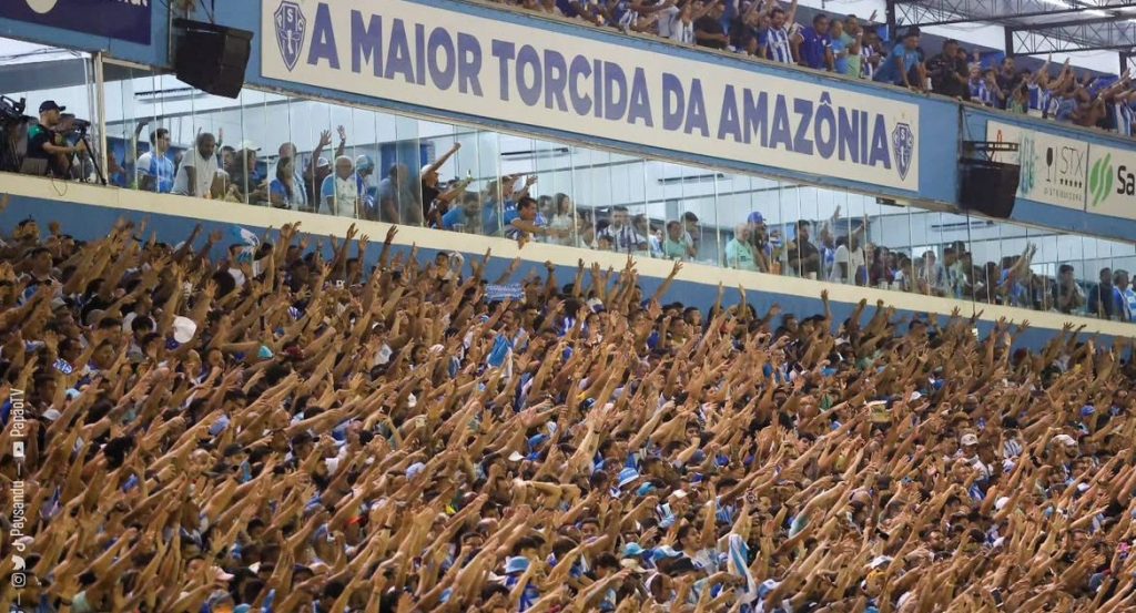 Torcida bicolor no estádio – Crédito: Reprodução/Redes sociais do clube Torcida bicolor no estádio - Crédito: Reprodução/Redes sociais do clube