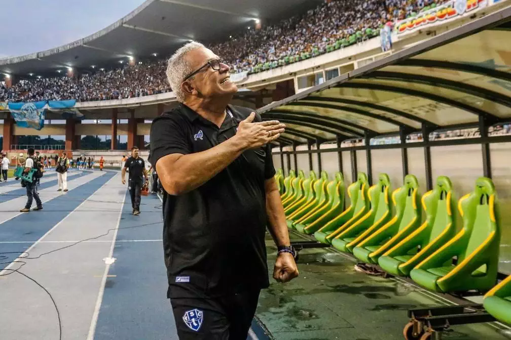 Helio-dos-anjos no mangueirao – paysandu