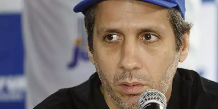 Ricardo Gluck Paul – Presidente da federacao paralisa o campeonato Paraense Ricardo Gluck Paul - Presidente da federacao paralisa o campeonato Paraense