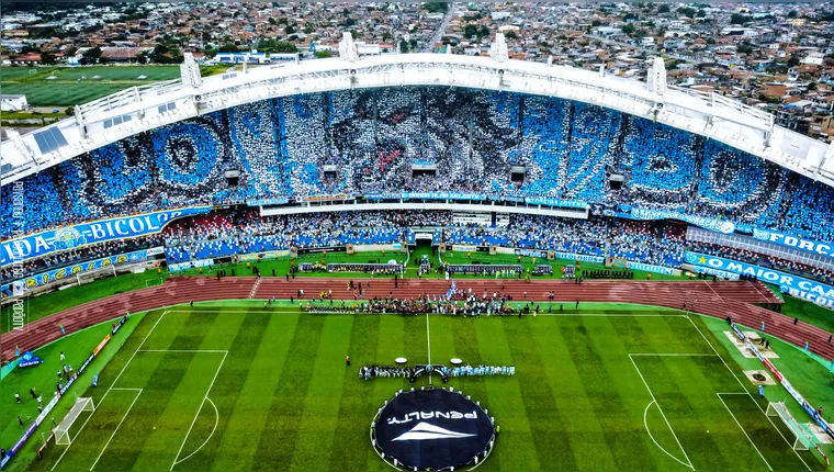Torcida do paysandu – mosaico Fiel Bicolor (Foto: Márcio Melo/Paysandu)