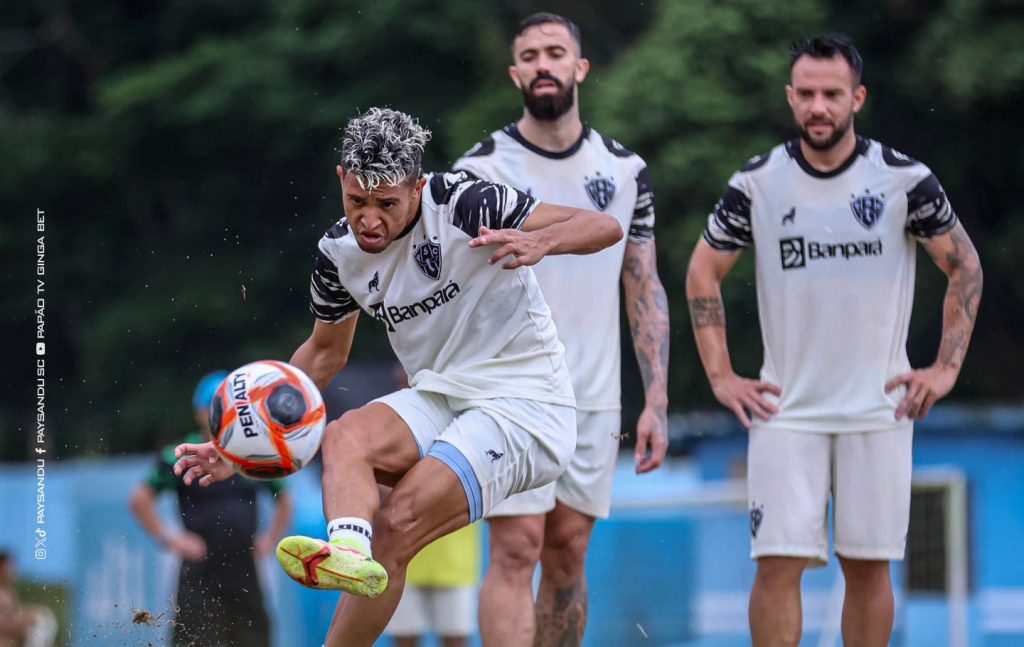 paysandu treino Paysandu no centro de treinamento