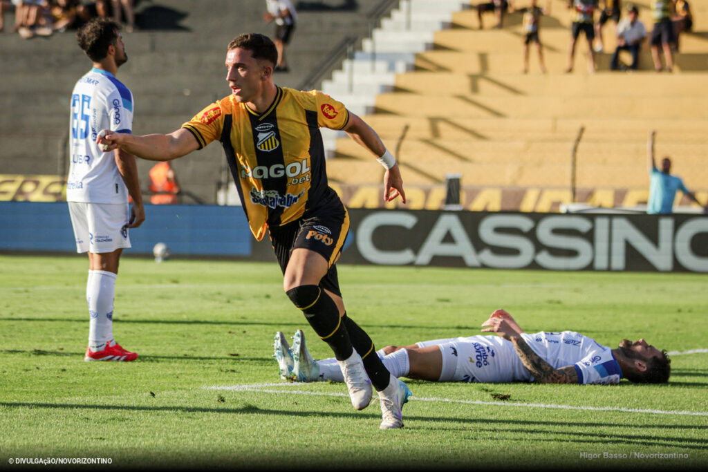 1291369-com-hat-trick-de-nathan-fogaca-novorizontino-vence-o-paysand