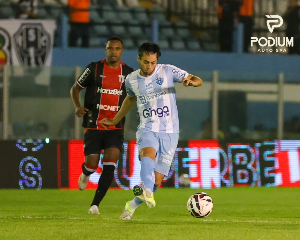 vilela-marca-e-d-vitria-ao-paysandu-4axmhkpmc6a