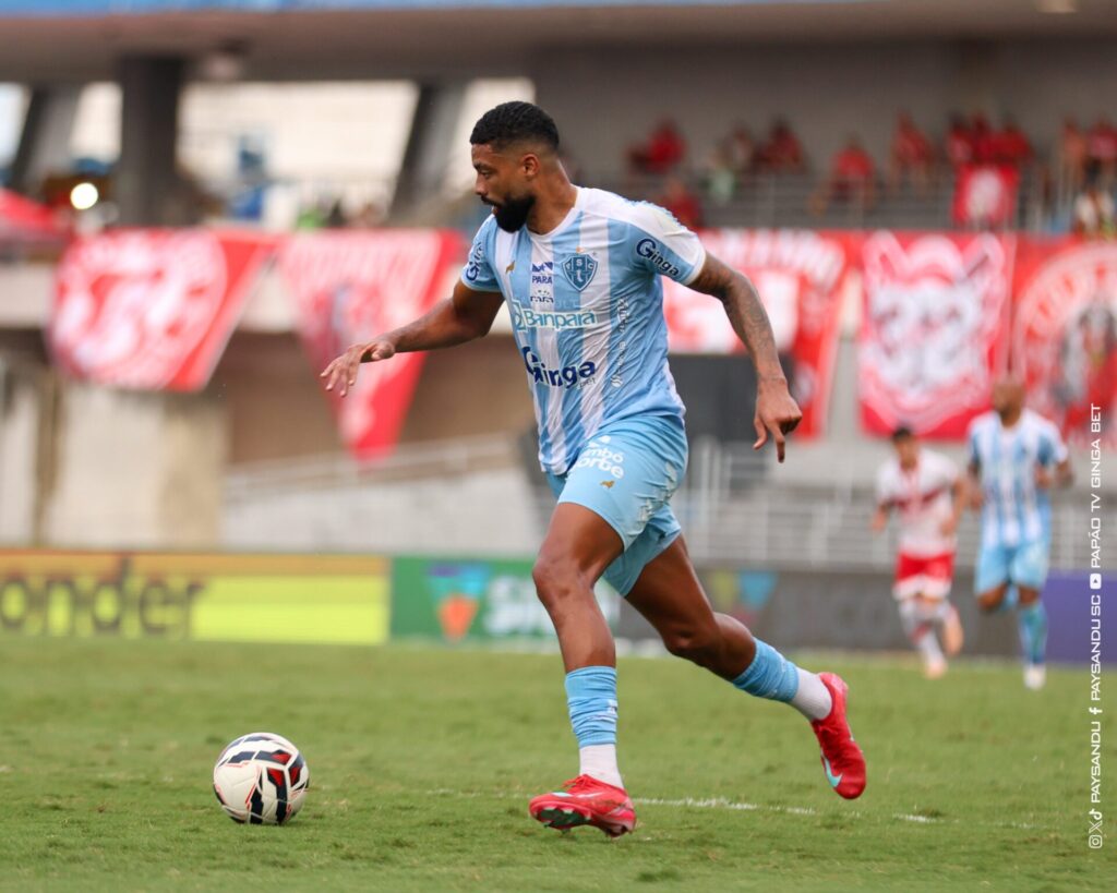 diogo-oliveira-em-campo-no-rei-pel-kwpvkcho