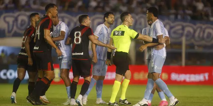 Paysandu-x-Atletico-GO (1)